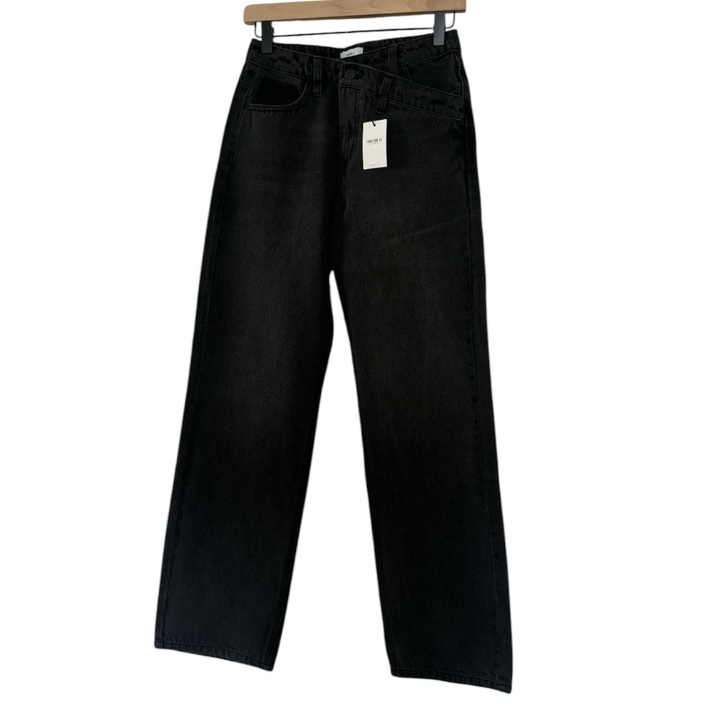 Forever 21 Women’s Crossover Black Jeans